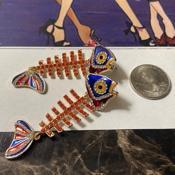 Fish Rhinestone Colorful Drop Earrings - Picture 10 of 11
